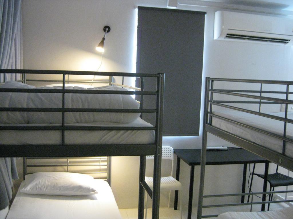 Хостел Rest 3 Бангкок Экстерьер фото